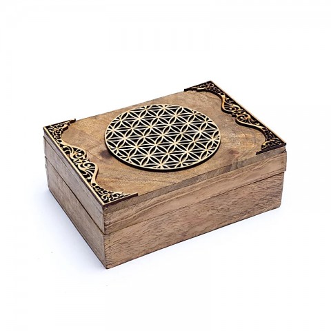 Tarot card box made of mango wood and engraved with the Flower of Life