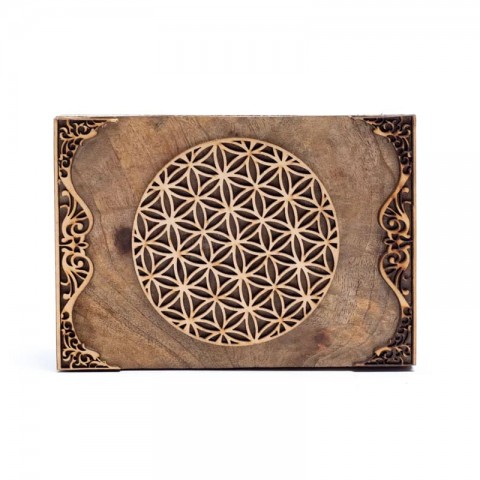 Tarot card box made of mango wood and engraved with the Flower of Life